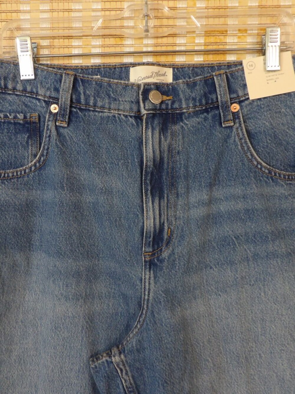 NWT Women's Universal Thread Size 16 High-Rise Easy Barrel Ankle Jeans - Picture 3 of 6